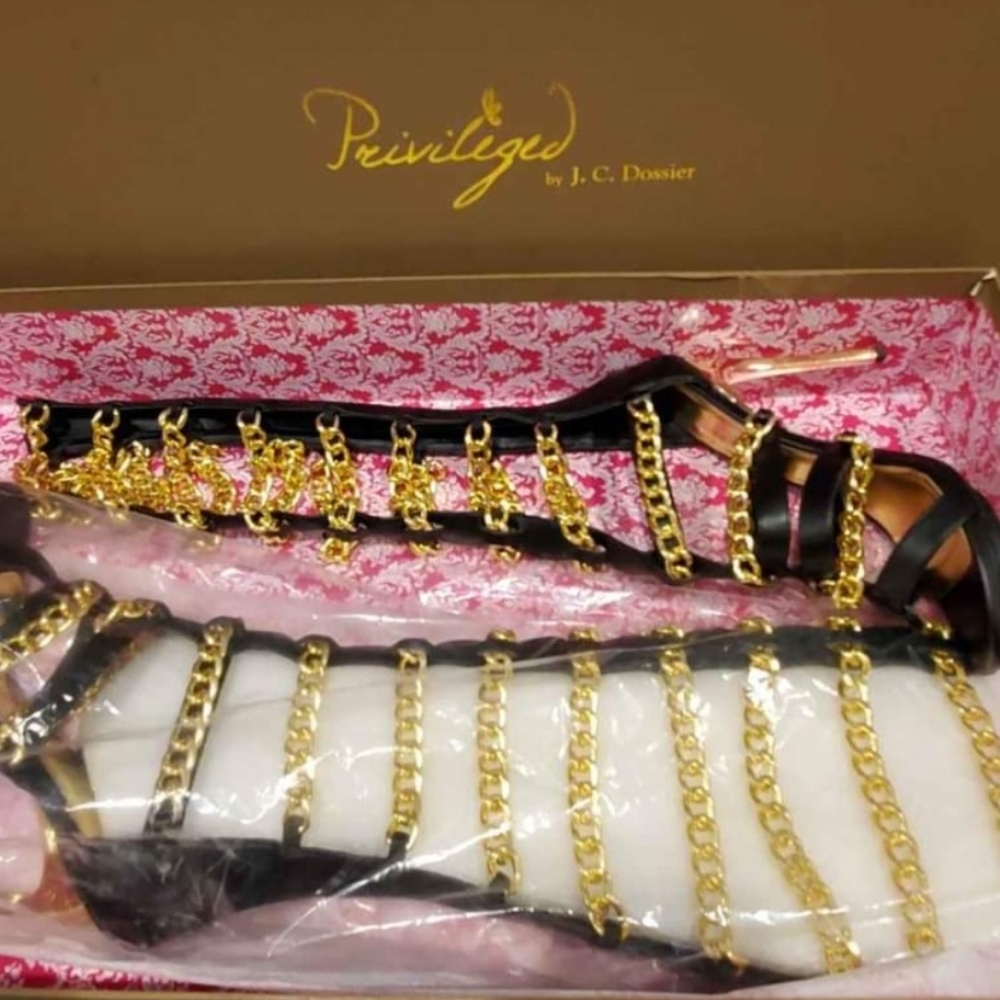 Privileged Crazy Chains Heels